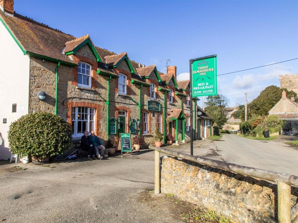 The Three Horseshoes Inn Bridport Εξωτερικό φωτογραφία