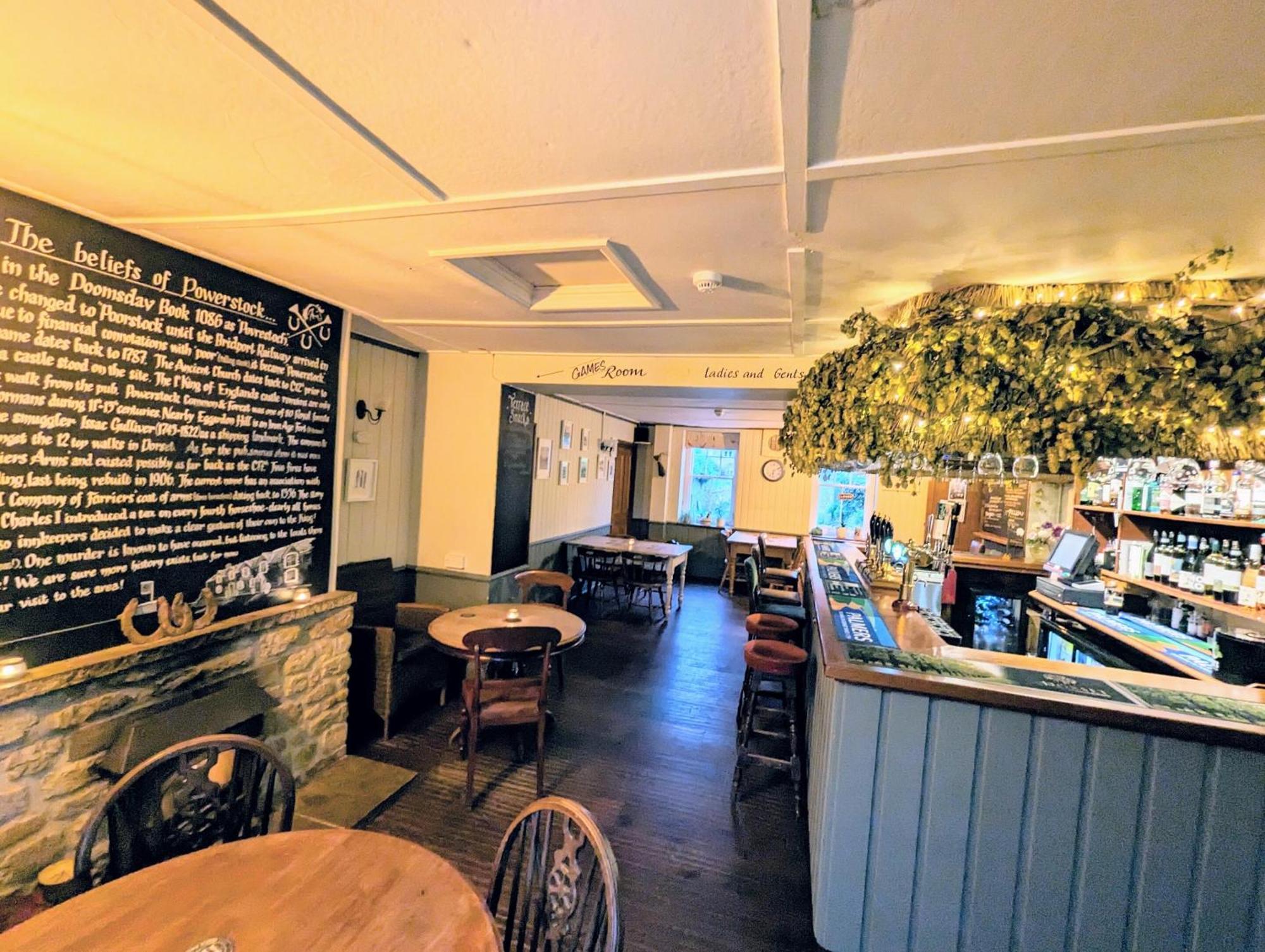 The Three Horseshoes Inn Bridport Εξωτερικό φωτογραφία