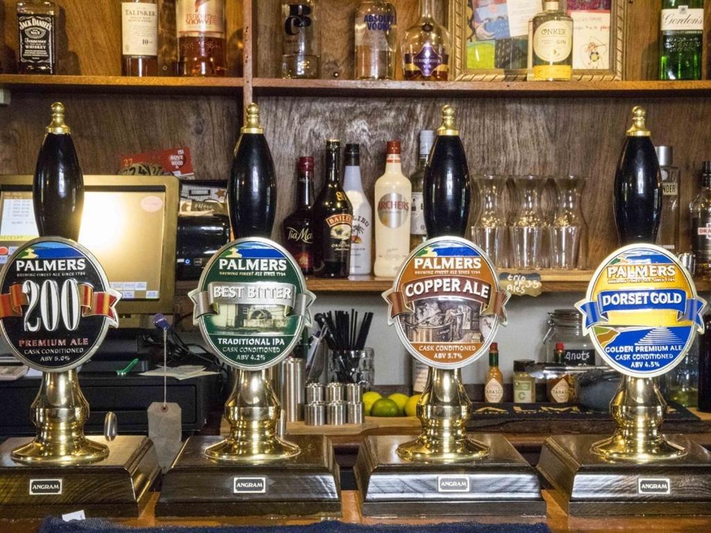 The Three Horseshoes Inn Bridport Εξωτερικό φωτογραφία