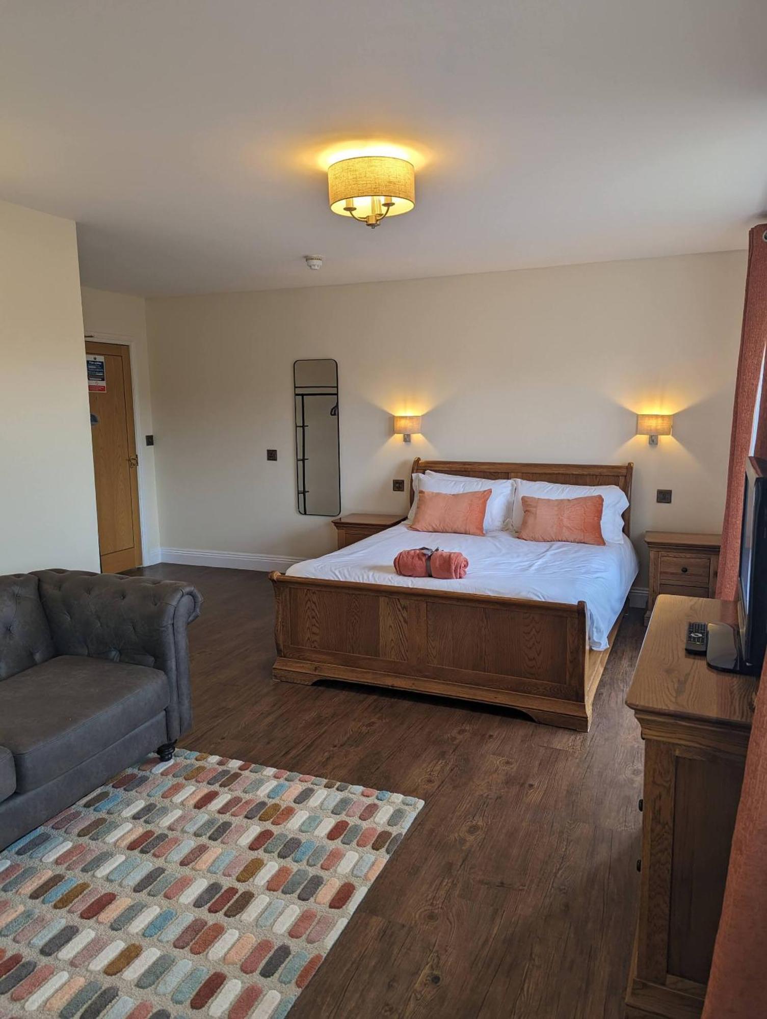 The Three Horseshoes Inn Bridport Εξωτερικό φωτογραφία